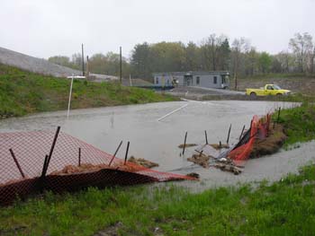 Landfill Flooding 051406 102